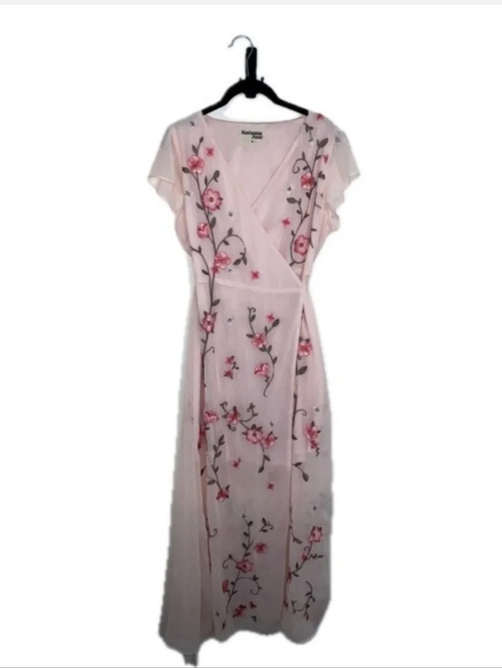 Savanna‎ Jane Pink Floral Embroidered Wrap Maxi Dress Flutter Sleeve Medium - Picture 2 of 5